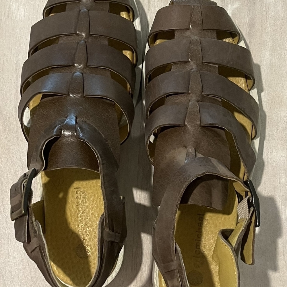 Eric Michael Mykonos Sandal in Stone with Cream Lug Sole. Size 39EU. New… - Picture 7 of 9
